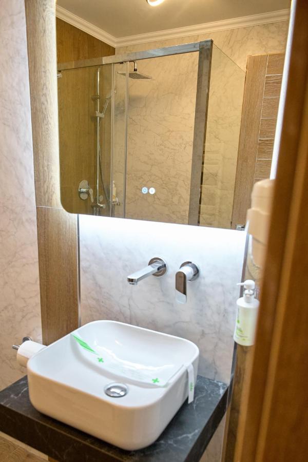 Hotel Eden راميكو سارات المظهر الخارجي الصورة